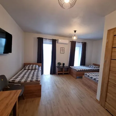 Pokoje Pod Wietrznia Kielce Esterno foto