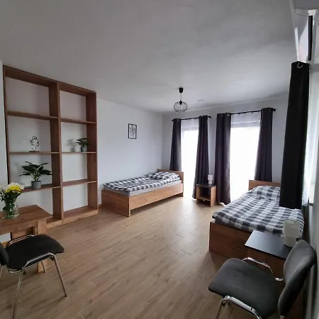 Pokoje Pod Wietrznia Kielce Esterno foto