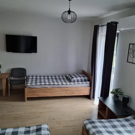 Pokoje Pod Wietrznia Kielce Esterno foto