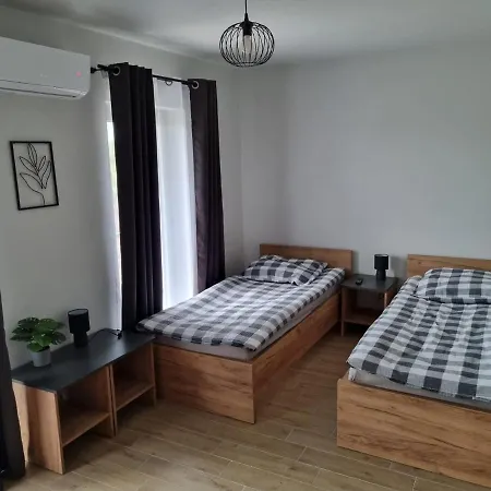Pokoje Pod Wietrznia Kielce Esterno foto