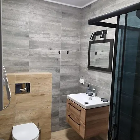 Pokoje Pod Wietrznia Kielce Esterno foto